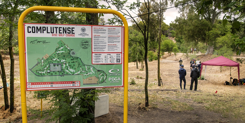 La Complutense abre el primer campo de disc-golf de Madrid y primero de una universidad en España